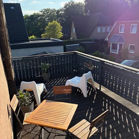 3-zimmer-fewo Im 1-og In Ruhiger Lage - & Apartmán Schwentinental